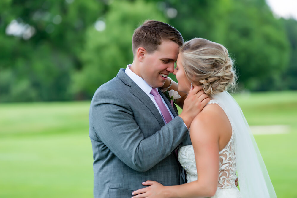 2:45 PM: Couples Photos - Once we get the jitters out, and touch up any necessary makeup from any potential tears, we’ll dive into your couple photos.Pro Tip: Bring a spare bag of makeup at the venue in case of touch ups from sweat or tears. Important things to include are foundation, mascara, beauty wipes, powder, brushes, eye shadows and setting powder. 